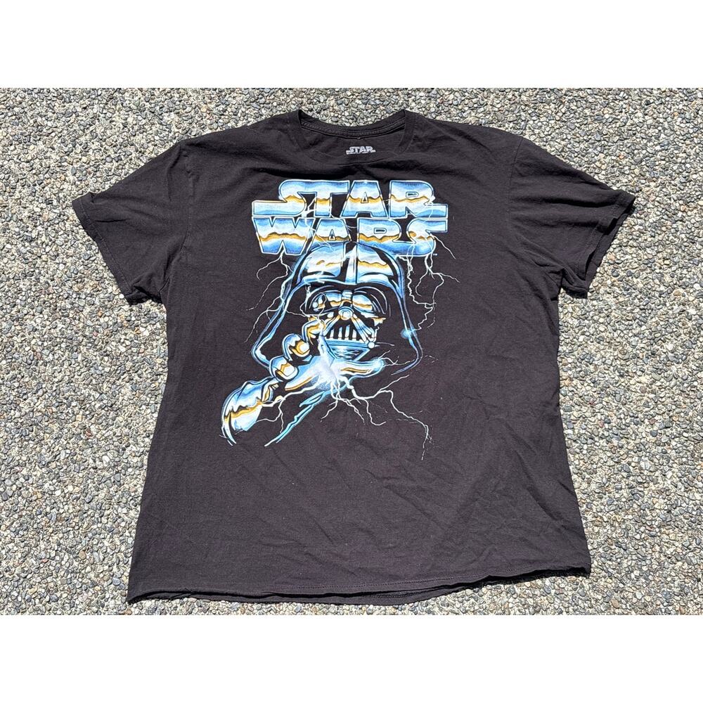 Star wars Darth Vader Mad Engine women’s XL black top 22x26 tee shirt